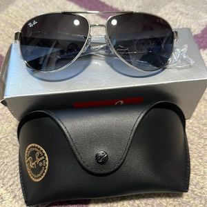 RayBan Aviators, RB3457 134/8G Black/Gray Gradient Lenses NEW